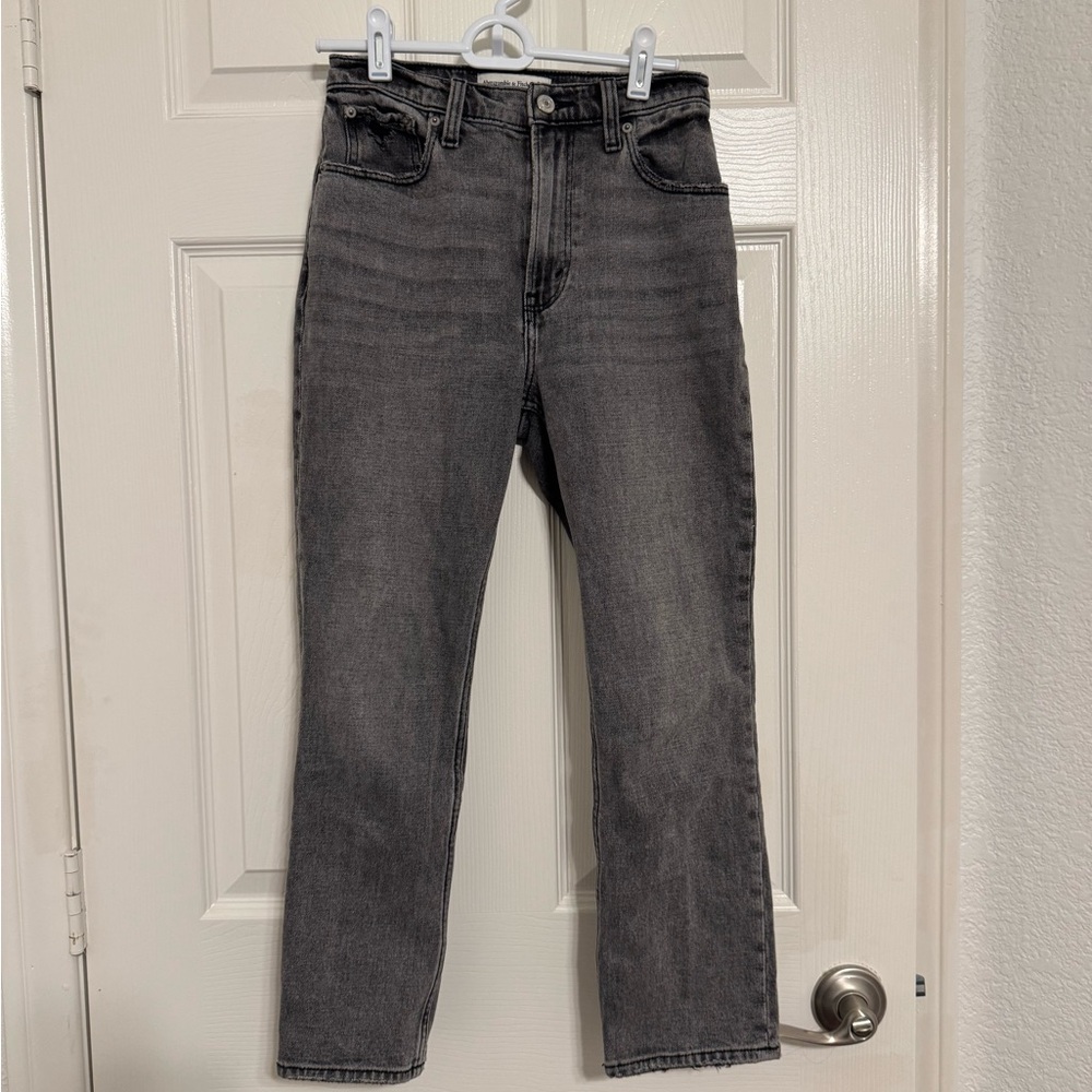 Abercrombie & Fitch Ankle Straight Ultra High Rise